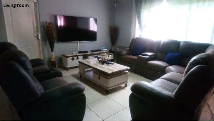 3 Bedroom Property for Sale in Flamwood North West